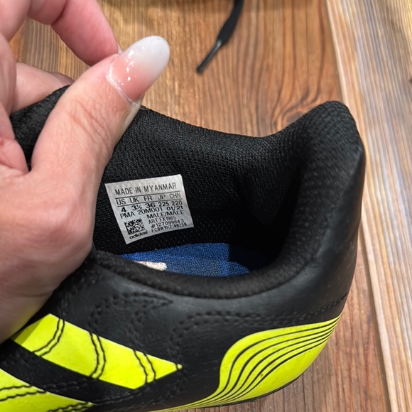 adidas Kids Shoes - Black and Yellow - Picture 6 of 6